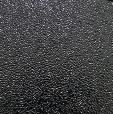 Revêtement en poudre moiré RAL9005 à texture froissée pour armoires électriques par pulvérisation électrostatique