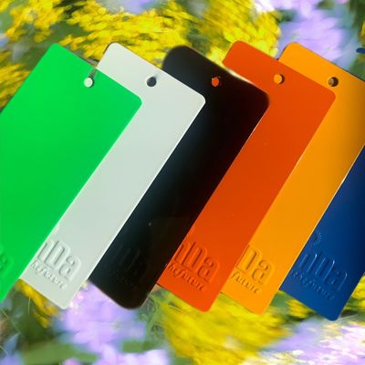 Résistant aux intempéries, très brillant, résistant à la corrosion, revêtement en poudre de polyester, peinture à pulvérisation électrostatique