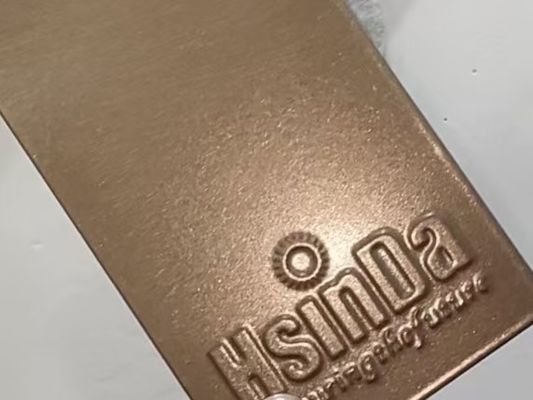 Revêtement en poudre brun métallique résistant aux UV avec une granulométrie de 30-42 µm pour la protection contre la corrosion
