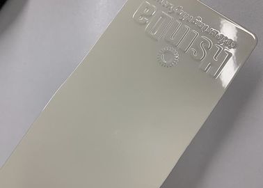 RAL 9016 Peinture de revêtement en poudre résistante aux intempéries de polyester blanc brillant pour camion alimentaire mobile